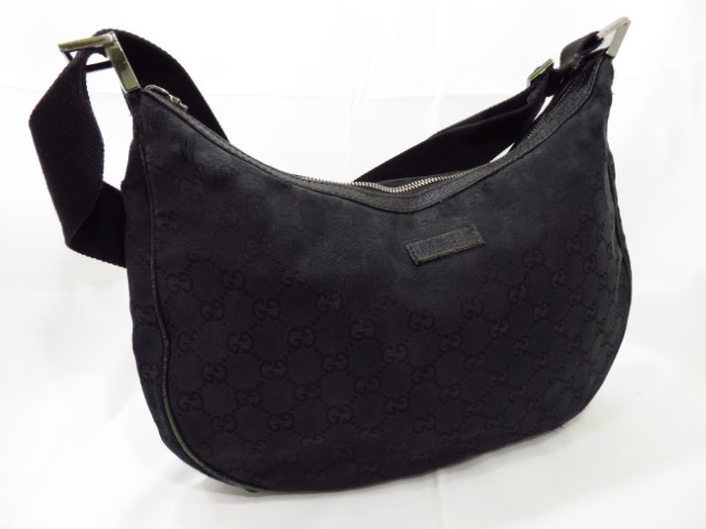 グッチ　ショルダーバッグ