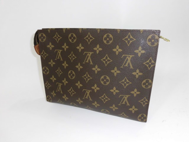 ルイヴィトン　ポーチ