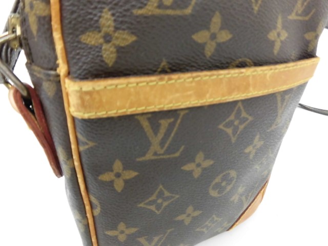 ルイヴィトン　ポーチ