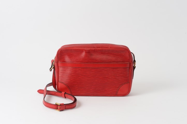 ルイヴィトン　ポーチ