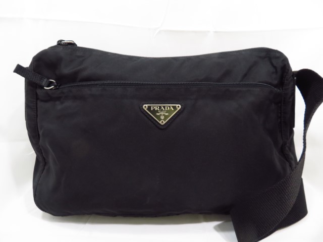 プラダ　ショルダーバッグ