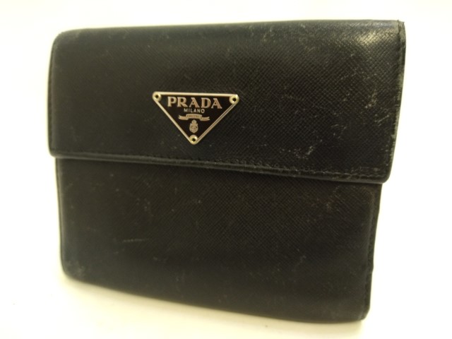 プラダ　財布